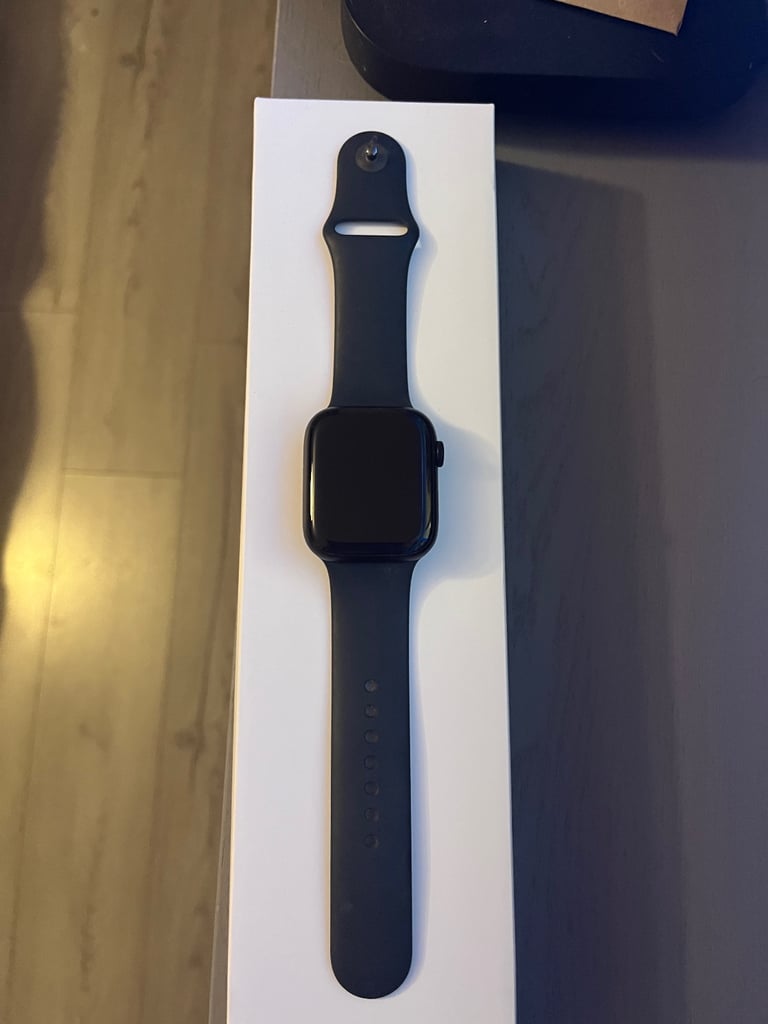 image for Apple Watch Series 8 
