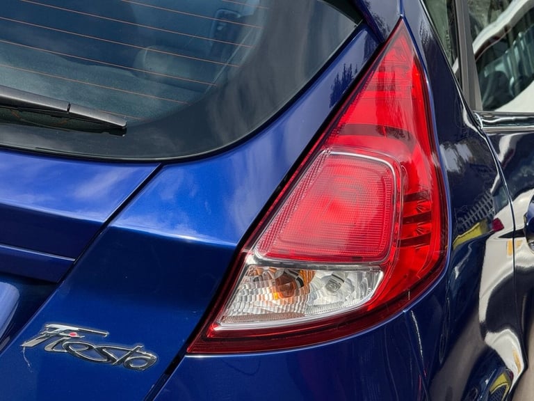 2015 Ford Fiesta 1.0T EcoBoost Zetec Hatchback 5dr Petrol Powershift Euro 6 (100 ps) Hatchback Pe...