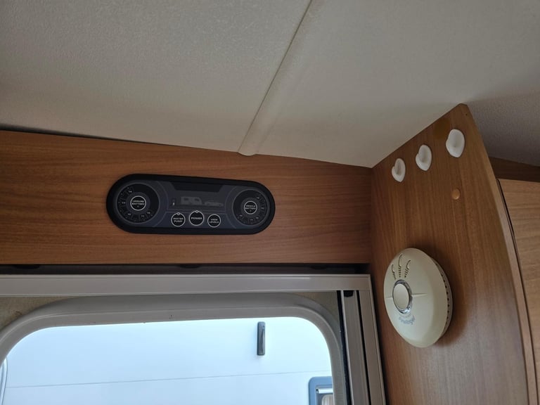 2011 Swift Charisma 545 4 Berth Double Dinette Caravan, Motor Mover