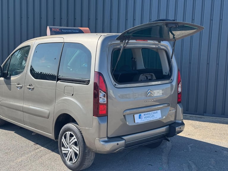 CITROEN BERLINGO 1.6 BlueHDi Feel Wheelchair Accessible Vehicle WAV 2017