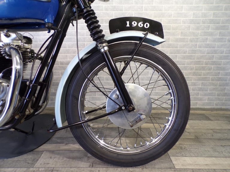 1960 TRIUMPH T120 BONNEVILLE Azure Blue Pearl Grey Fully Restored Rare Exclus...