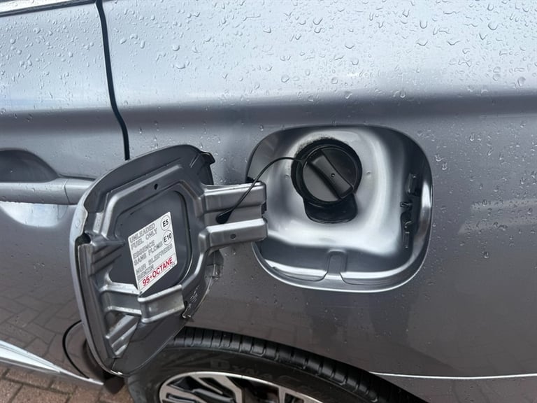 2018 Mitsubishi Outlander 2.0h 12kWh 4h SUV 5dr Petrol Plug-in Hybrid CVT 4WD Euro 6 (s/s) (200 p...