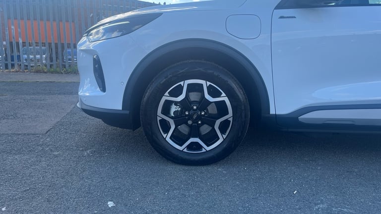 2025 Ford Kuga 2.5 PHEV Active 5dr CVT Estate Estate Hybrid Automatic