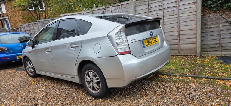 2010 Toyota Prius 1.8 VVT-h T3 Hatchback 5dr Petrol Hybrid CVT Euro 5 (s/s)
