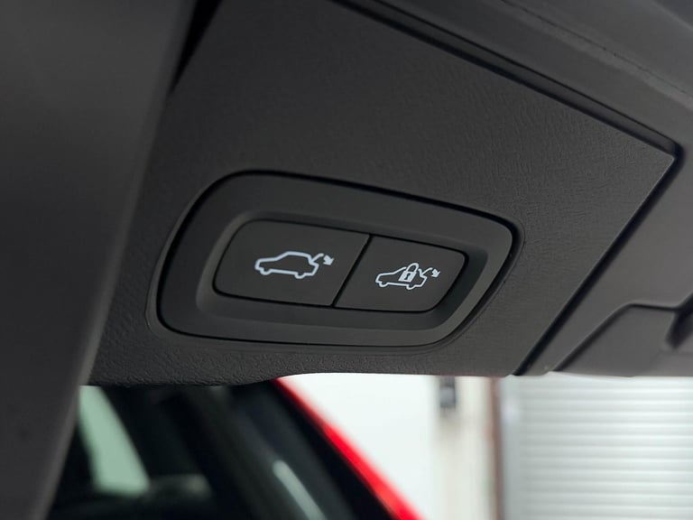 2021 Volvo XC60 R-Design Pro T8 AWD (390 hp) Auto ESTATE Petrol/Electric Hybrid Automatic