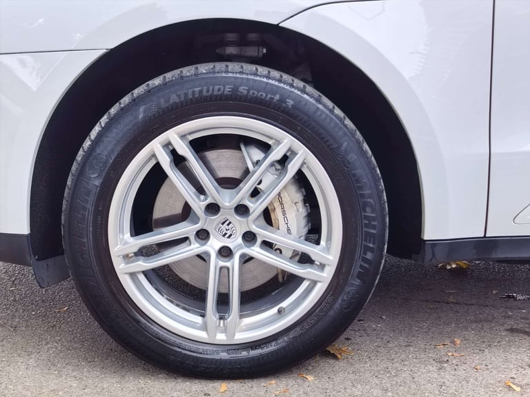 2015 Porsche Macan 3.0 Macan S D Semi-Auto 4WD 5dr SUV Diesel Automatic