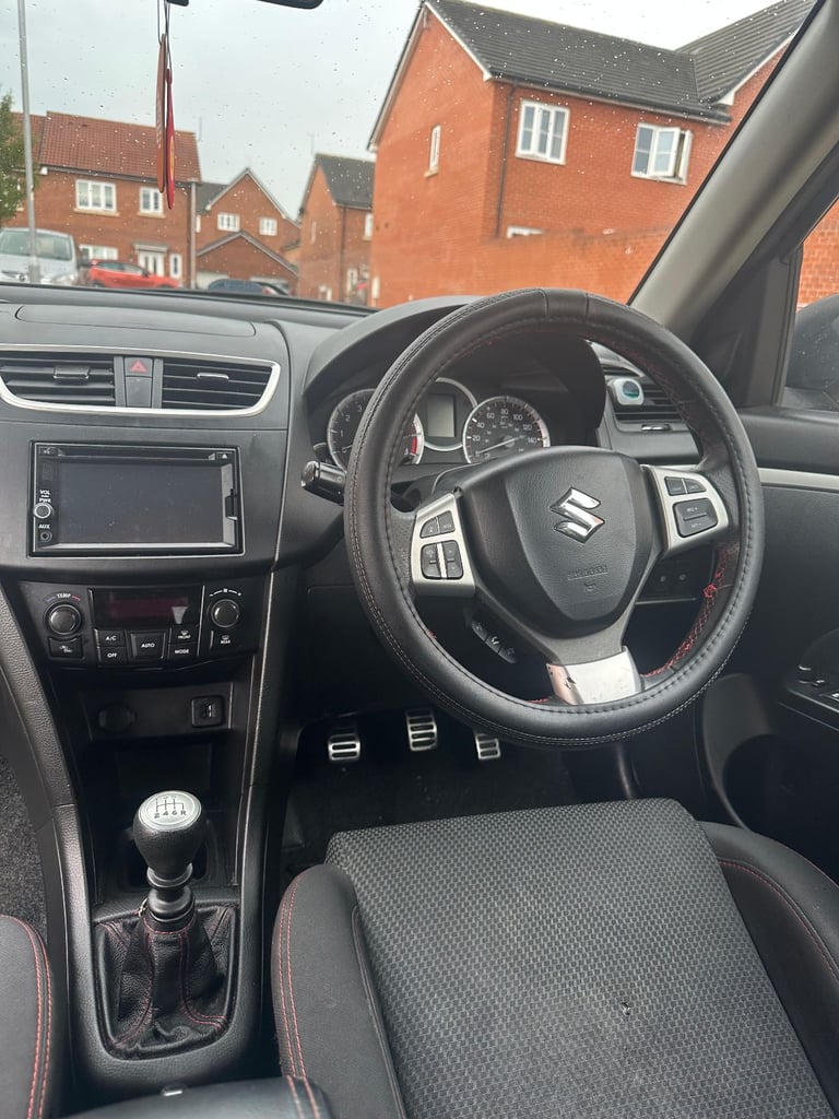 Suzuki, SWIFT, Hatchback, 2015, Manual, 1586 (cc), 5 doors
