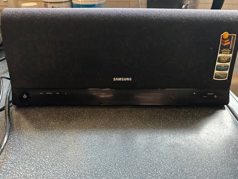 Samsung Bluetooth speaker- Large 41cm long, Good Condition