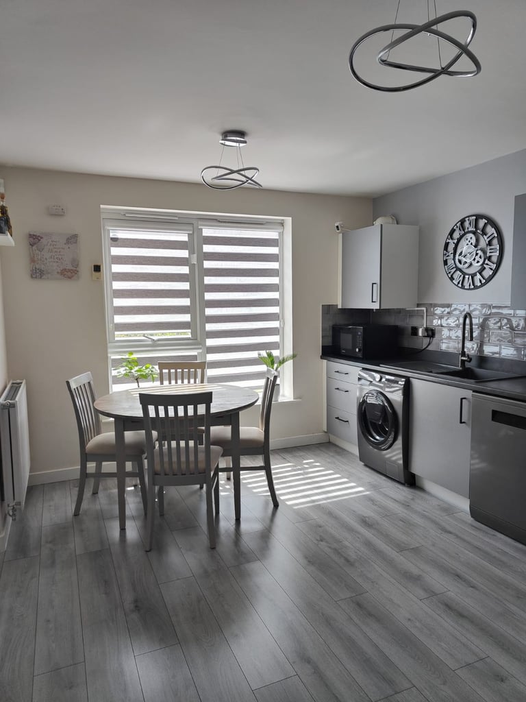 Semi detached 3 bedroom house with large garden in Sheffield-S5
