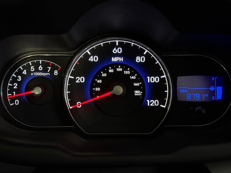 Hyundai i10 2011 only 8,700 miles from New !