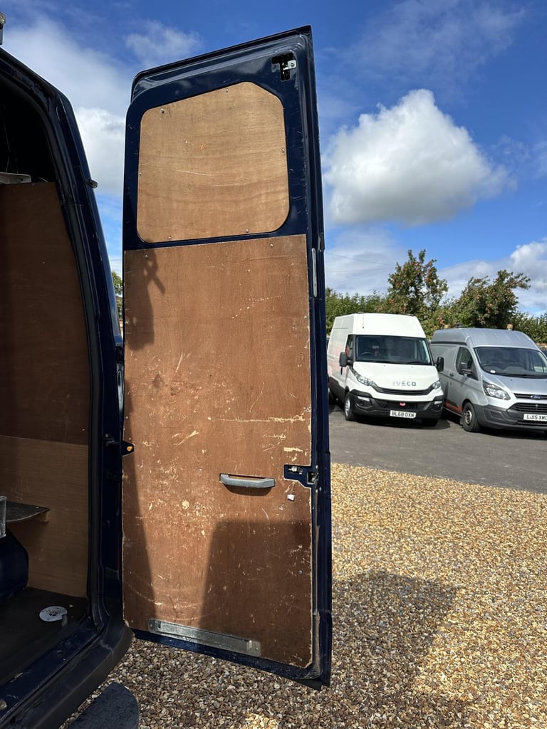 2013 Ford Transit 2.2 TDCi 350 Panel Van 3dr Diesel Manual FWD L2 H3 (209 g/km, 123 bhp) Panel Va...