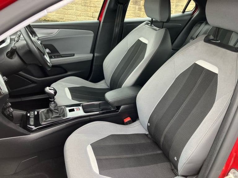 2021 Vauxhall Mokka Mokka 1.2 Turbo 100 Elite Nav 5dr Hatchback SUV PETROL Manual