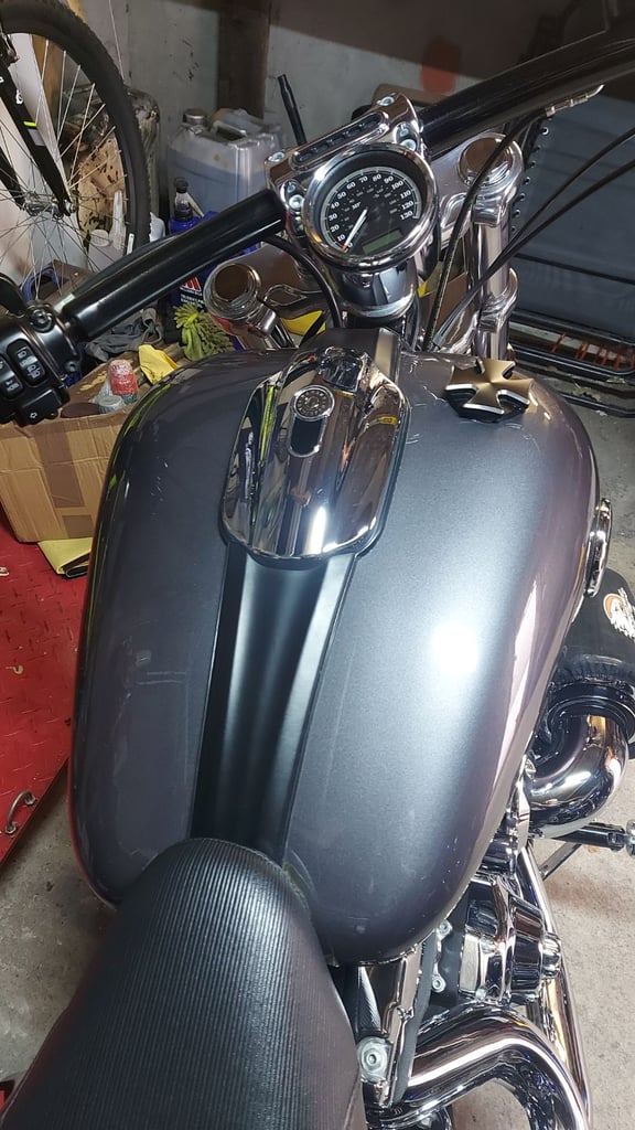 Harley-Davidson, SOFTAIL BREAKOUT, 2015, 1690 (cc)