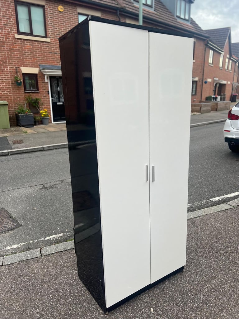 2door wardrobe with shelf (excellent condition)