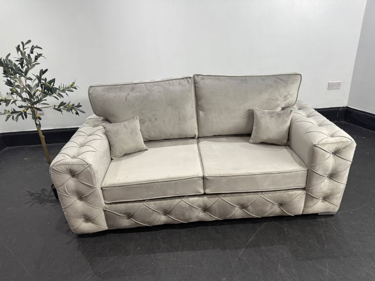 Sofa World Grey Plush Velvet 2 Seater Sofa with Diamanté Detailing 