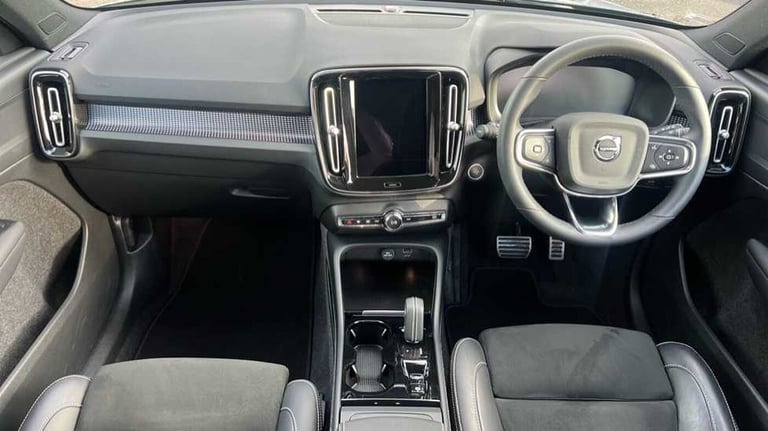 2021 Volvo XC40 2.0 B4P R DESIGN Pro 5dr Auto SUV Petrol Automatic