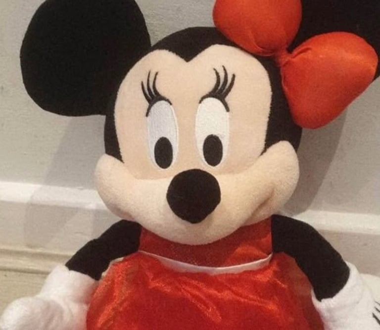 image for Disney Store Limited Edition Minnie Mouse 