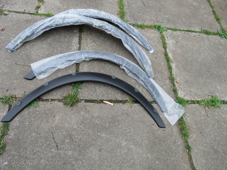 image for uniwersal car feneds flares