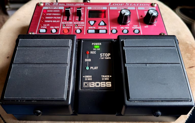 Roland BOSS RC30 Dual track loop station in AS NEW condition
