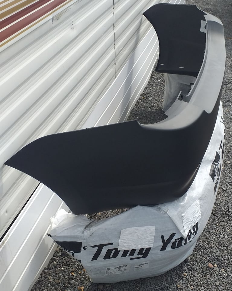 Bumpers (front and rear) for Toyota Prius gen2