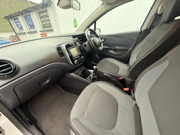 2016 Renault Captur 0.9 TCE 90 Dynamique S Nav 5dr HATCHBACK Petrol Manual