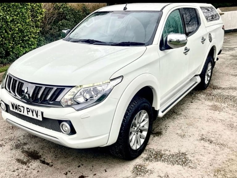 image for Mitsubishi l200 Barbarian 