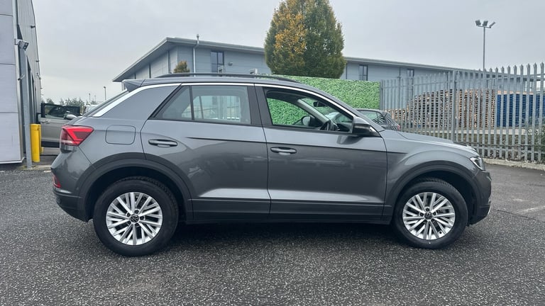 2022 Volkswagen T-Roc 1.0 TSI Life 5dr HATCHBACK PETROL Manual