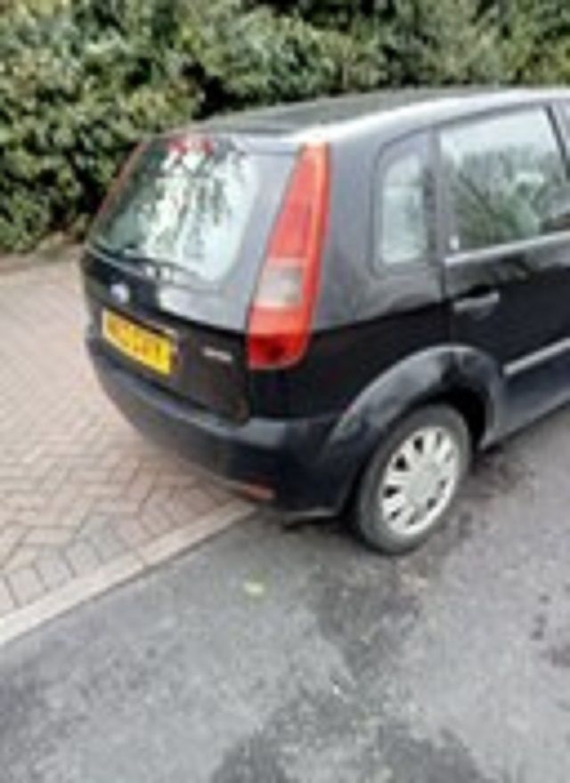 Ford, FIESTA, Hatchback, 2002, Manual, 1388 (cc),5 doors - Image 2