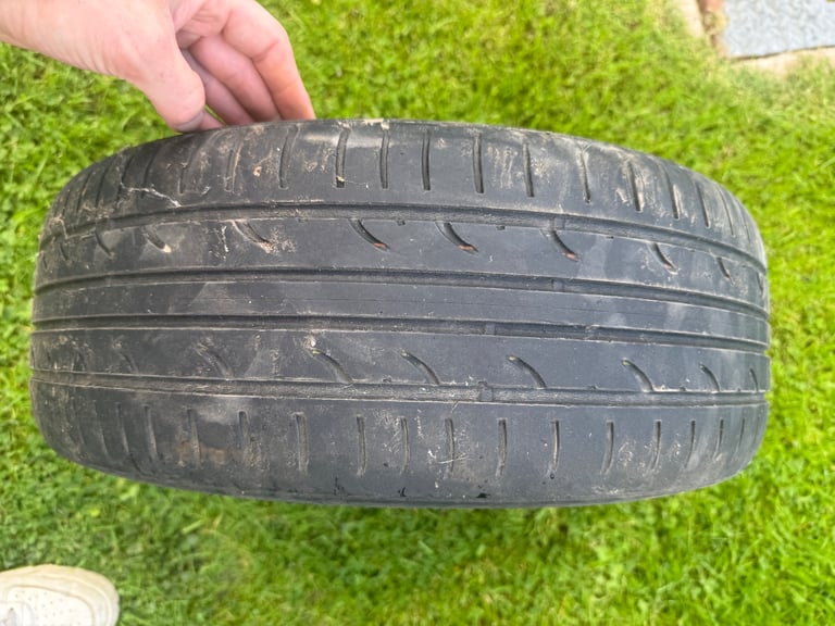 VW FOX 1.2 wheel with tyre 