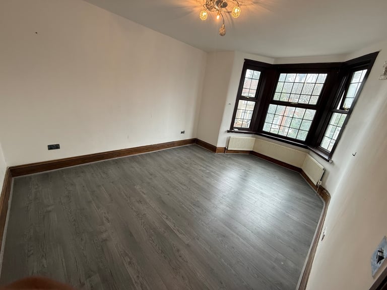 1 double room 1 master room