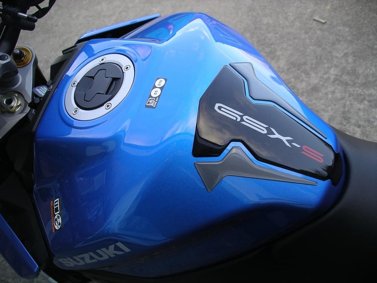 2024 Suzuki GSXS1000 R naked. Only 120 miles! Showroom condition.