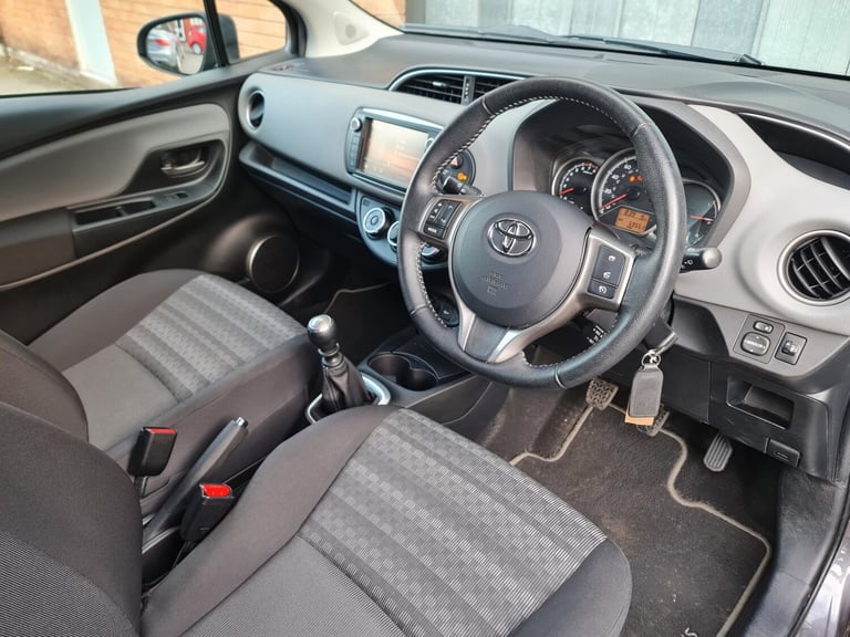 2016 Toyota Yaris 1.33 VVT-i Icon 5dr HATCHBACK Petrol Manual
