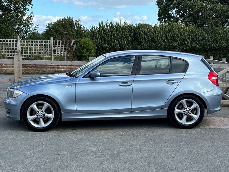 BMW 1 SERIES 118d Sport 5dr Metallic paint Super economy Hpi clear Full MOT