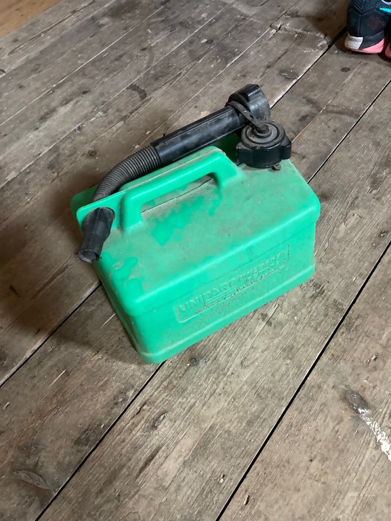  FREE - 5L litre petrol can. Green plastic