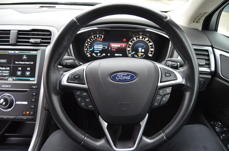 2014 Ford Mondeo 2.0 TDCi 180 Titanium 5dr HATCHBACK Diesel Manual