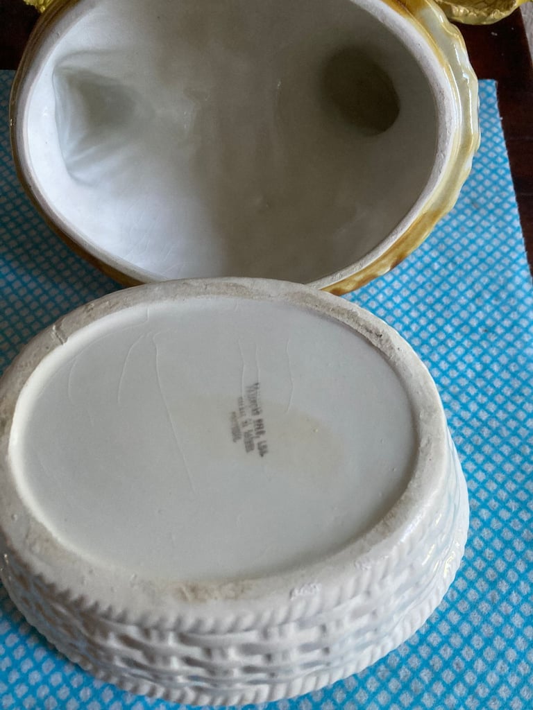 Vintage chicken in a basket ceramic storage bowl - reasonable offers accepted