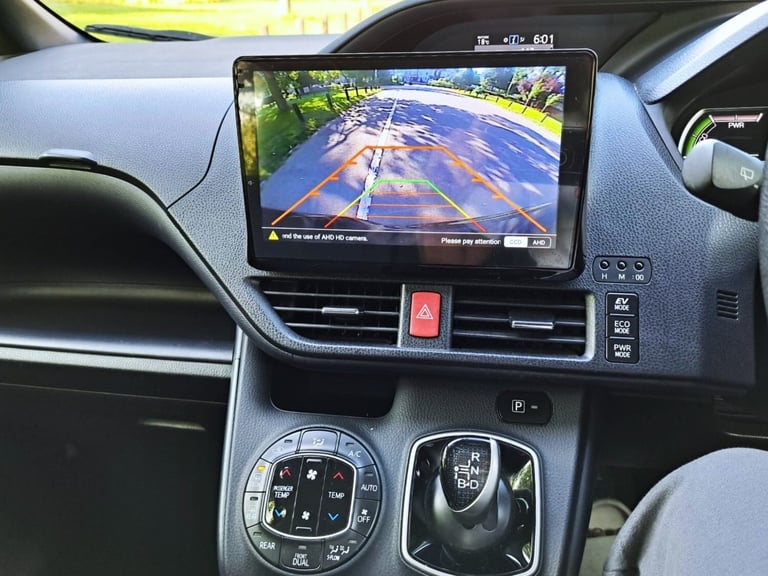 2015 Toyota Voxy 1.8 Hybrid Automatic 81,900 Miles. 7 Seater. Hybrid Petrol. PX OK MPV Petrol/Ele...