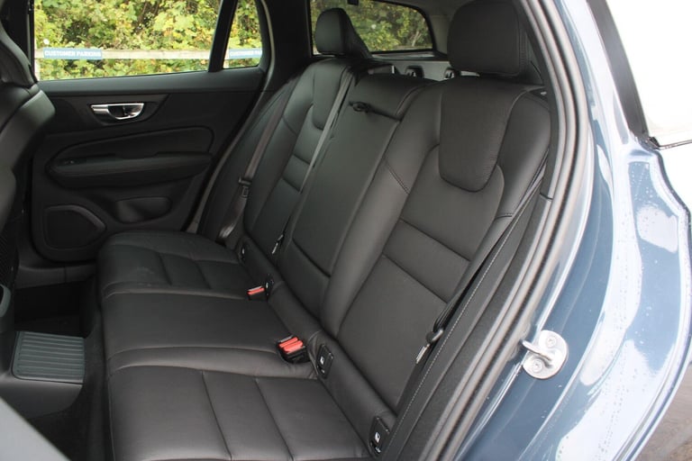 2025 Volvo V60 2.0 T6 18.8kWh Plus Auto AWD Euro 6 (s/s) 5dr ESTATE Petrol/Electric Hybrid Automatic