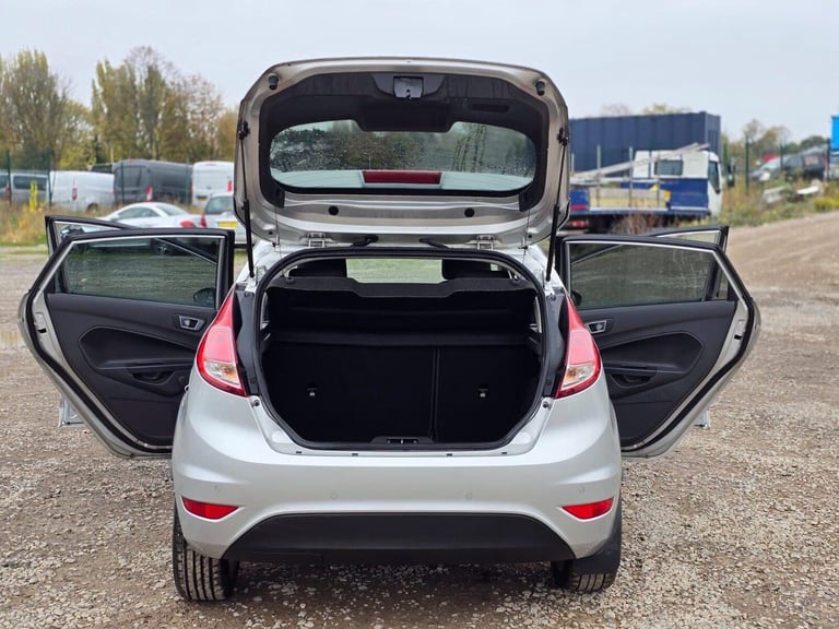 2013 Ford Fiesta 1.0T EcoBoost Titanium Euro 5 (s/s) 5dr Hatchback Petrol Manual