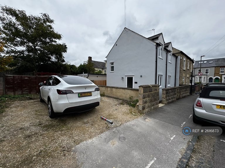 2 bedroom house in Howard Street, Oxford, OX4 (2 bed) (#2616873)