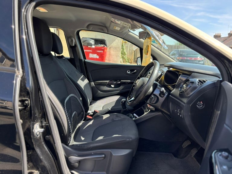 2016 Renault Captur 0.9 TCe ENERGY Dynamique Nav Euro 6 (s/s) 5dr HATCHBACK Petrol Manual