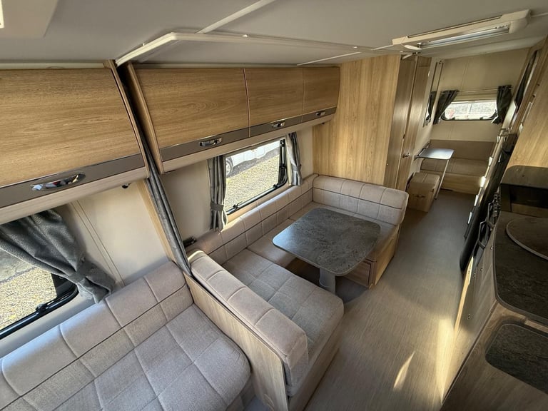 Elddis Avante 866 8ft wide, 6 berth, fixed bed 2019