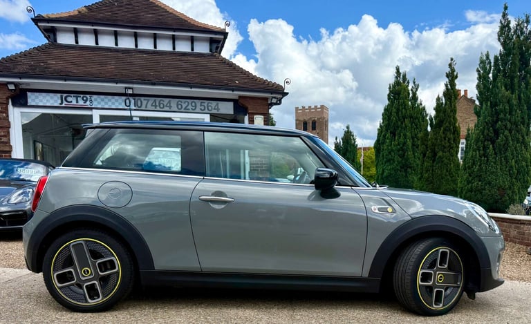 2020 MINI Hatch 135kW Cooper S Level 1 33kWh 3dr Auto HATCHBACK ELECTRIC Automatic