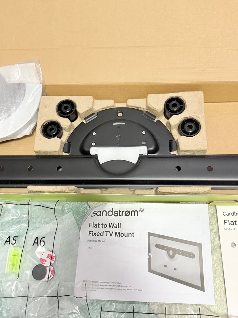 Sandstorm Flat To Wall Fixed TV Mount 37 75’’ TV Bracket