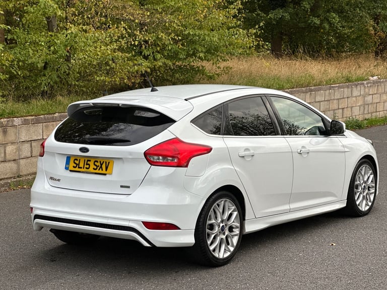2015 Ford Focus 1.0 EcoBoost 125 Zetec S 5dr HATCHBACK Petrol Manual