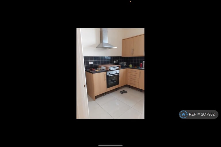 1 bedroom flat in Worthing Road, Portsmouth, PO5 (1 bed) (#2617982)