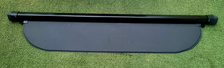 Parcel shelf