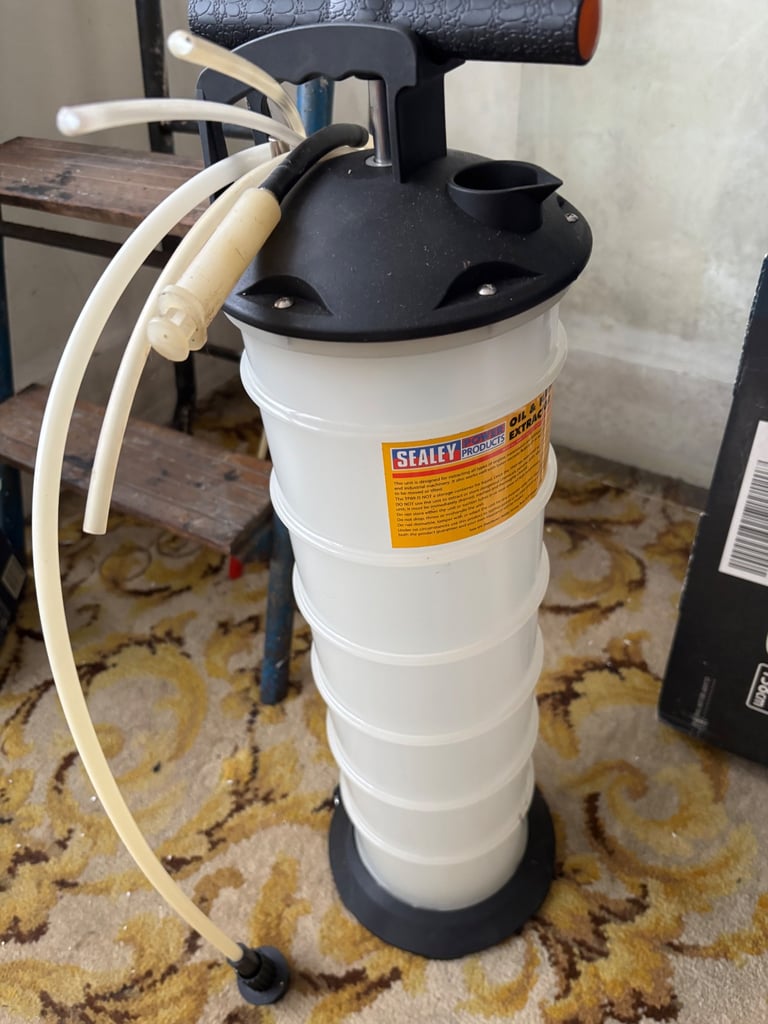 Sealey oil and fluid extractor