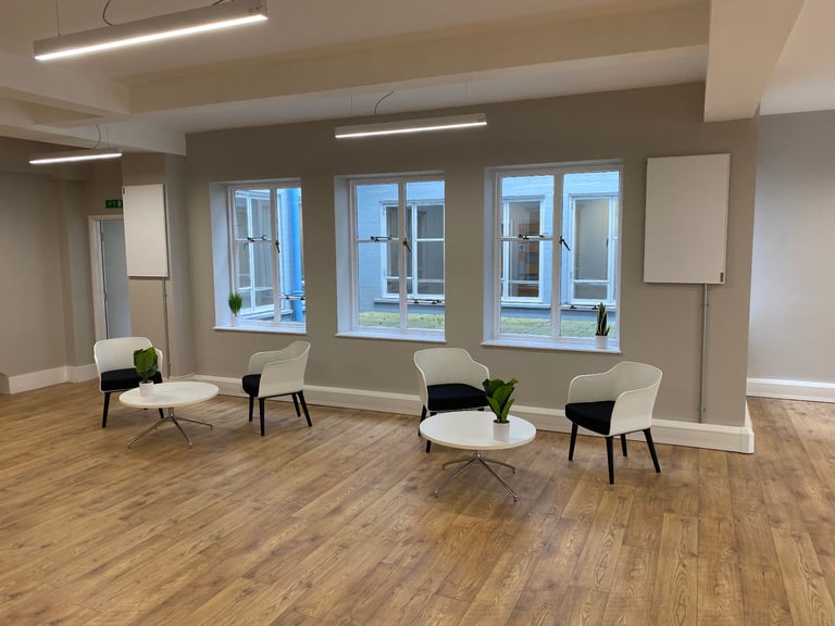 Prime serviced Bristol City Harbourside office space at reasonable price