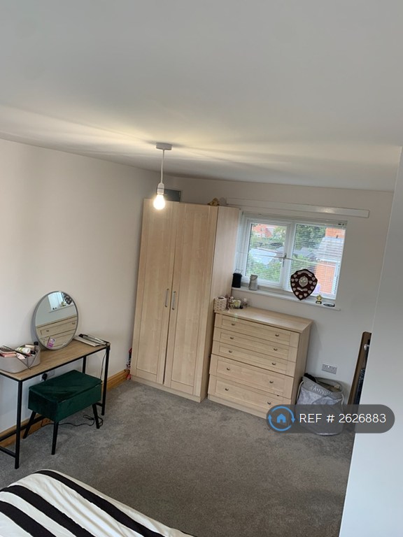 2 bedroom house in Littleton Crescent, Penkridge, Stafford, ST19 (2 bed) (#2626883)